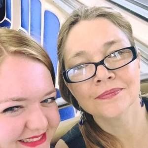 Meet your Posher, Felicity